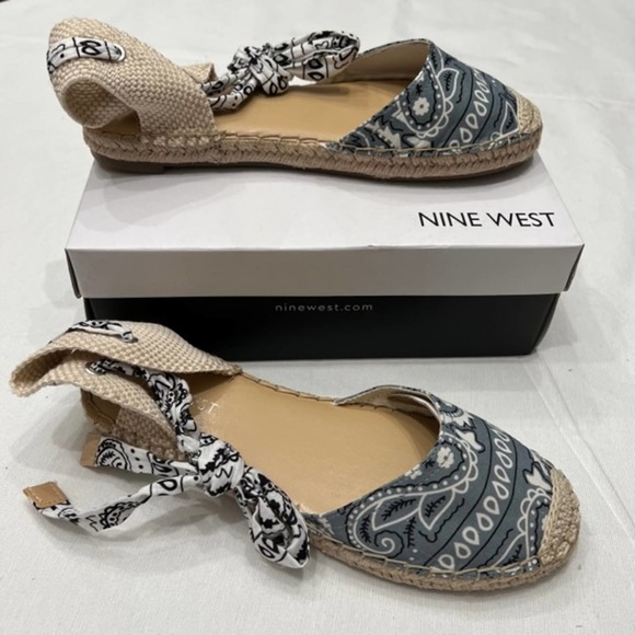 Nine West Shoes - New Nine West Espadrile Flats Blue Paisly sz 9